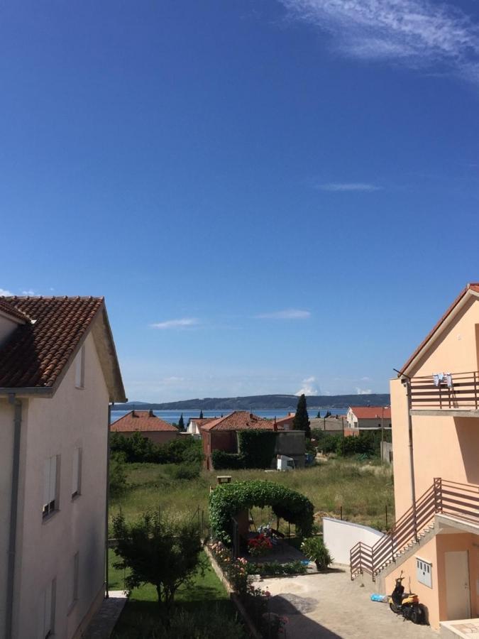 Apartments With A Parking Space Kastel Kambelovac, Kastela - 15480 מראה חיצוני תמונה